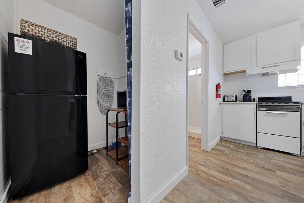 Couples Studio 1 W Full Kitchen Apartamento Oakhurst Exterior foto
